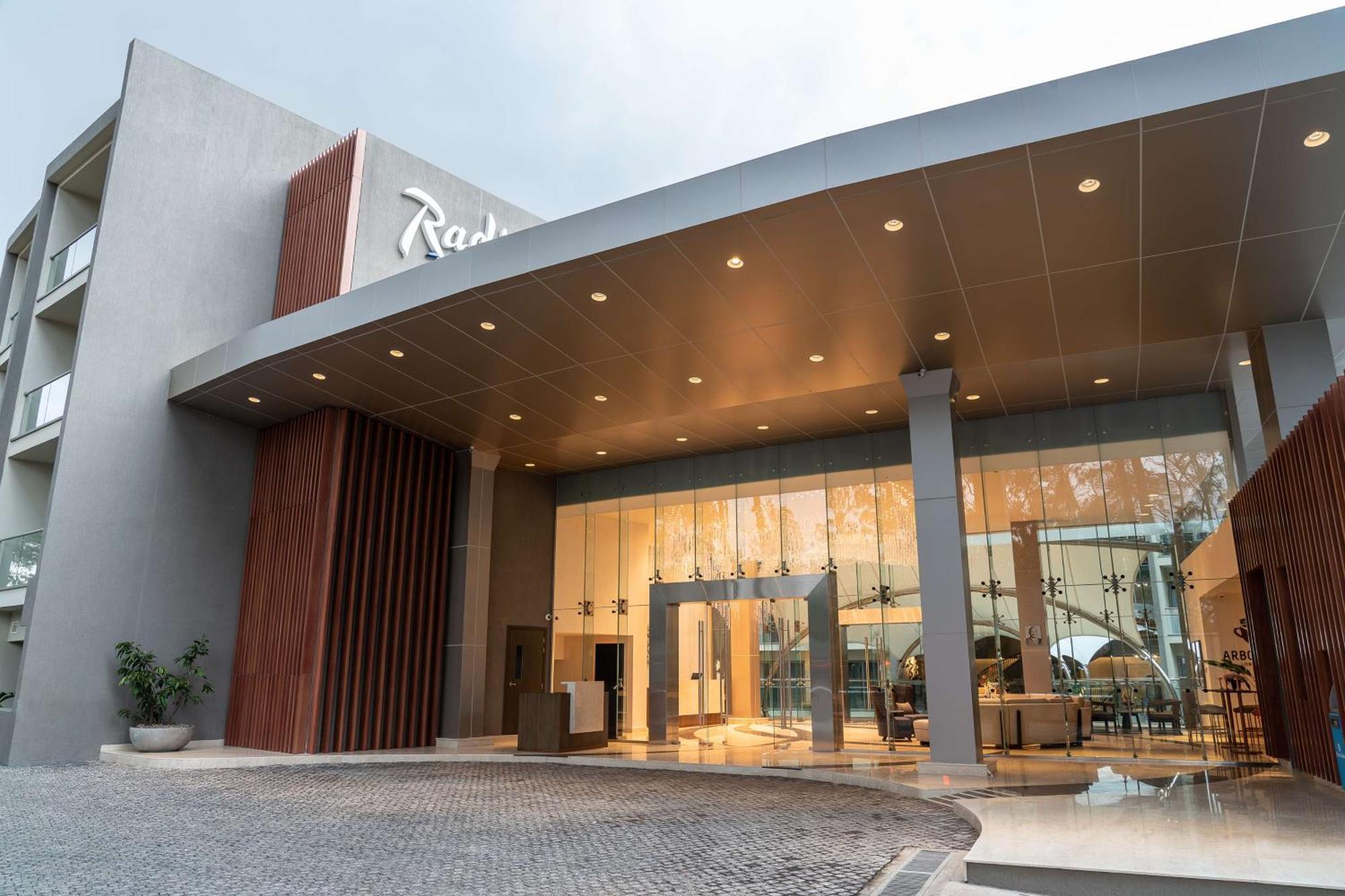 Radisson Blu Hotel & Residence Nairobi Arboretum Exterior photo